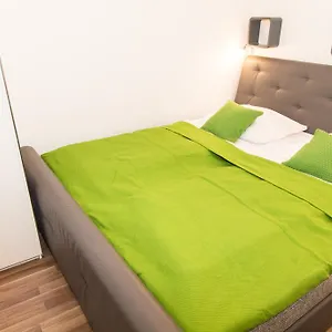 Diefenbachgasse Apartment Vienna